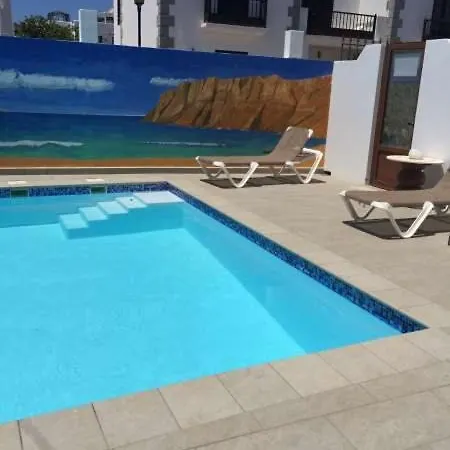 Arrieta Sleeps 2 Pool Wifi * アリエタ